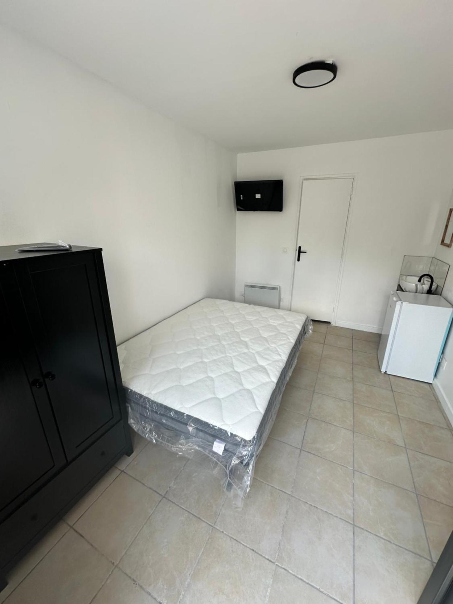 Chez Michel Hotel L'Ile-Saint-Denis Екстериор снимка
